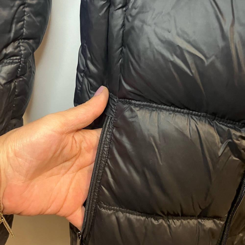 Bcbgeneration Ultra Light Weight Black Packable D… - image 7